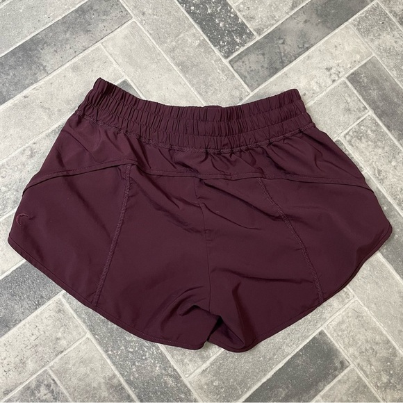 Zyia Shorts - Picture 2 of 4